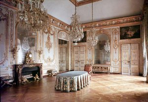 Valtuustosalin sisätilat 1701-55 tekijältä French School