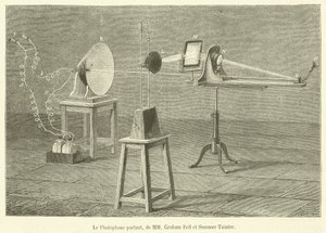 The Talking Photophone, herrat Graham Bell ja Summer Tainter (kaiverrus) tekijältä French School