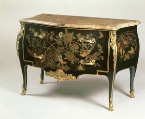 Ludvig XV Macretin tyylinen lipasto, n. 1765 (puuta ormolu-asennettu musta, kulta ja monivärinen lakka)