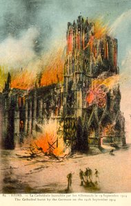 Reims, katedraali, jonka saksalaiset polttivat 19. syyskuuta 1914 (väri litho) tekijältä French School