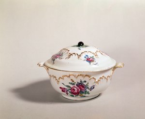 Keittokulho, valmistettu Tournaissa, 1775-80 (posliini)