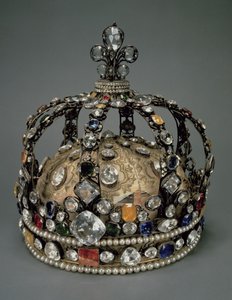 Ludvig XV:n kruunu, 1722 (kullattua hopeaa, korvaavia kiviä ja helmiä)