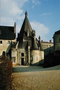 Tour dEvrault tekijältä French School