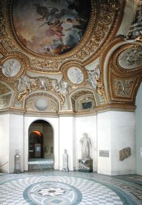 Näkymä Mars Rotundalle Michel Anguierin (1612-86) stukkohahmoilla tekijältä French School