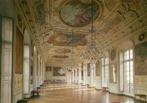 Näkymä galleriaan, joka tunnetaan nimellä La Belle Inutile, jonka suunnitteli Robert de Cotte (1656-1735) n. 1700 tekijältä French School
