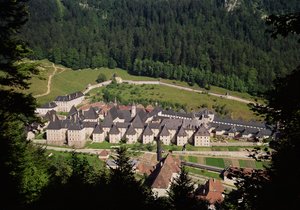 Näkymä luostarikompleksista tekijältä French School