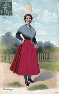 Nainen perinteisessä puvussa Normandiasta C. 1910 - Nainen perinteisessä puvussa Normandiasta tekijältä French School