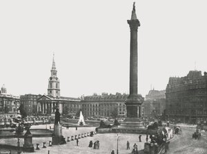 Trafalgar Square, Lontoo, 1895. tekijältä Frith and Co