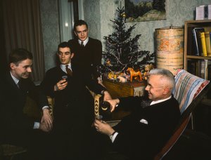Tohtori Fritz Gustav Wentzelin ja hänen vaimonsa Vernan perhe ja koti Dresdenissä, Saksassa.... tekijältä Fritz Wentzel