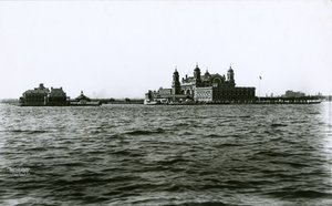 Ellis Island, New Yorkin satama, 1903 tekijältä G.P. Hall und Sohn