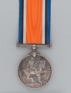 Brittiläinen sotamitali 1914-20 myönnettiin sotamies Andreyalle