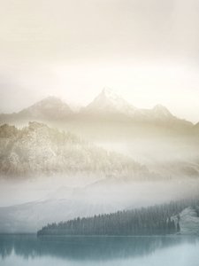 Misty Mountain Forest Lake tekijältä Gemma Bardot