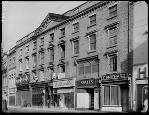 Devonshire House, 36 Corn Market, Derby, 1942. finlandès tekijältä George Bernard Mason