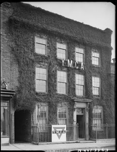 YMCA Hostel, High Street, Sutton Coldfield, Birmingham, kevät 1942. tekijältä George Bernard Mason