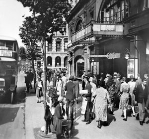 Holbornin asema, Lontoo, 1920-luku