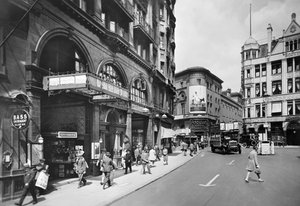 Piccadilly Circus Station, Haymarket entrance, Westminster, London, c1930s   1176571   fi       finnish Successfully Translated  Original: Albury Translat: Albury 1274587 fi finnish Successfully Translated Original: Asile impériale de Vincennes: la bibliot