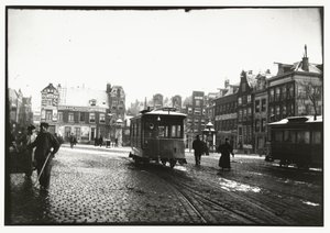 Näkymä Leidsepleinille Amsterdamissa tekijältä George Hendrik Breitner