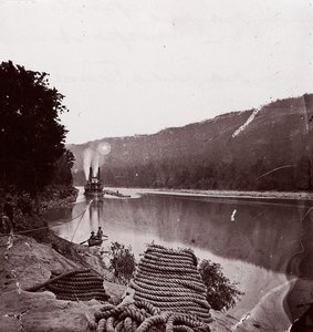Yhdysvaltain liikenne Rapidsissa, Tennessee RiverThe Suck - Tennessee River Chattanoogan alapuolella..., n. 1864. tekijältä George N. Barnard