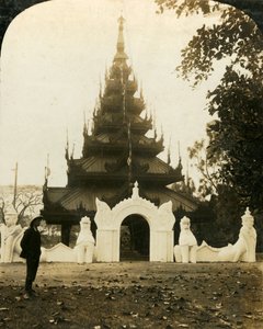 Burman pagodi, Eden Gardens, Kalkutta, vuodelta 1909.