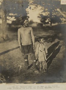 Hon. Mr. Growing Horn ja poika. (Sac and Fox Indian) Sac and Fox Indianin pääneuvonantaja Oklahomassa vuonna 1873 (kuva) tekijältä George W. Ingalls