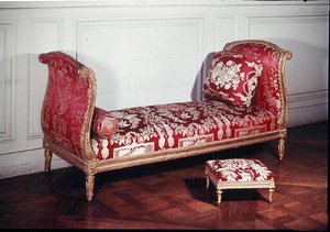 Ludvig XVI:n (1754-93) 1774-91 sohva (puu ja silkki)