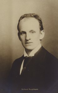 Gerhard Hauptmann (1862-1946), saksalainen näytelmäkirjailija ja romaanikirjailija (s/w-kuva). tekijältä German Photographer