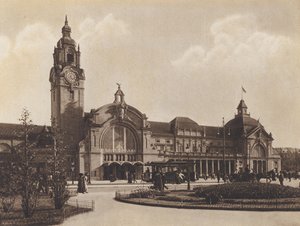 Wiesbaden, päärautatieasema (s/w-kuva) tekijältä German Photographer