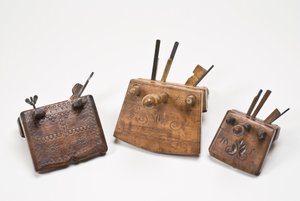 Coopers croze -lentokoneita, päivätty 1735, 1842 ja 1800-luvun alkupuolelta puoliväliin (huoltopuu ja metalli) (katso myös 701102)