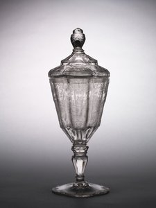 Covered Cup, Slesia, n. 1725 (lasi) tekijältä German School