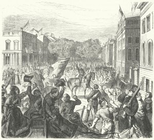 Preussin kuningas Frederick William IV ratsastamassa Berliinin yliopiston ohi matkalla mellakoissa kuolleiden siviilien joukkohautajaisiin, 21. maaliskuuta 1848 (kaiverrus) tekijältä German School