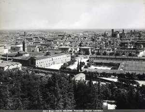 Panoraamanäkymä Bolognaan tehtaineen ja aukiolla. tekijältä Giacomo Brogi