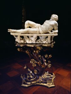 Pyhän Laurencen marttyyrikuolema, 1613 (marmori)