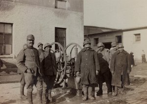 Albumi "Pictures of War II": italialaiset sotilaat Gradisca Sagradossa, Goriziassa, Italiassa (m/v kuva)