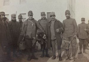 Albumi "Pictures of War II": italialaiset sotilaat Gradisca Sagradossa, Goriziassa, Italiassa (m/v kuva)