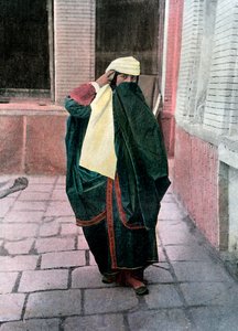 Persialainen nainen perinteisessä puvussa, n. 1890.