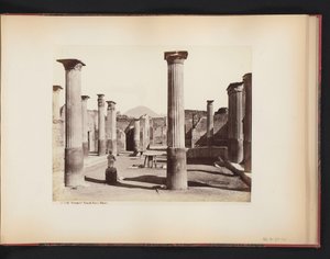Näkymä Marco Olconion talon raunioista Pompejissa, Italiassa (Pompeji) Casa di Marco Olconio (otsikko esineessä)