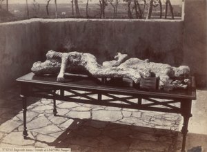 Ihmisen jalanjäljet, Pompeji [Ihmistehtävät, Pompei] tekijältä Giorgio Sommer