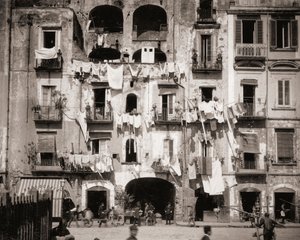 Katukuva, Napoli, Italia