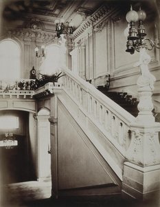 Stroganov-palatsi Pietarissa. Upea portaikko alemmalla eteisellä, 1860-luku