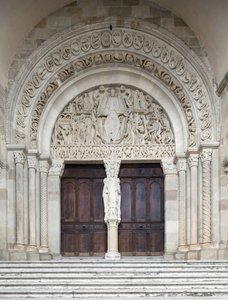 Viimeinen tuomio, Saint-Lazaren katedraalin keskusportaali, Autun, Ranska
