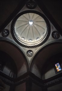 Sisäkuva kirkosta