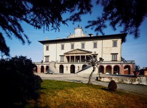 Villa Medicis (Medici Villa); Näkymä Villa Ambra a Poggio a Caianosta alkoi vuonna 1485 Giuliano da Sangallon hankkeesta.