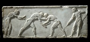 Kreikkalainen taide: kourojen tukikohta, joka edustaa painijoita taistelun aikana. Marmoriset kohokuvioiset sukat, 510-500 eKr. - Ateena, arkeologinen museo - Taistelevat painijat - Kouros-veistoksen marmorinen basreliefi, 510-500 eKr. - Kansallinen arkeol tekijältä Greek