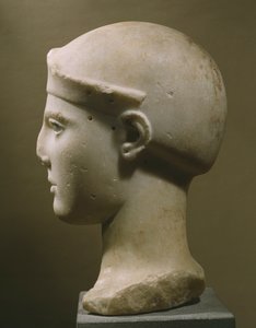 Kypärällisen Athenen pää, Aeginasta, n. 470-460 eKr. (Parian marmori)