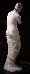 Aphroditen takanäkymä, "Venus de Milo", hellenistinen kausi, n. 130-100 eKr. (marmori).