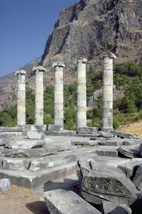 Rauniot ja Akropolis-kallio Athena Polian temppelissä, 4. vuosisadan puoliväli eKr tekijältä Greek School