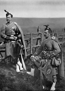 Pipe-majuri Reith ja korpraali-Piper Reith Lontoon Skotlannista, 1896. tekijältä Gregory and Co