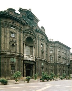Palazzo Carignanon julkisivu (kuva) tekijältä Guarino Guarini