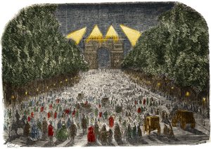 Yleisö ihailemassa Riemukaaren ja Champs-Elysees