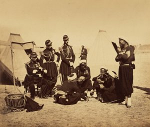 Camp de Châlons: Zouaves de la Garde bivouacissa tekijältä Gustave Le Gray
